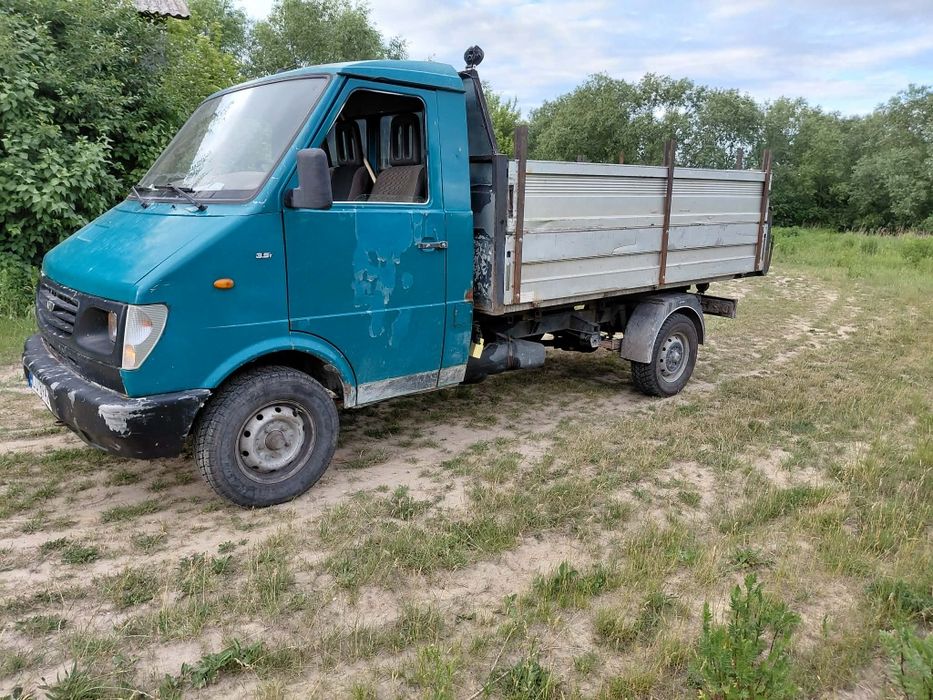 Wywrotka Daewoo 2000 rok