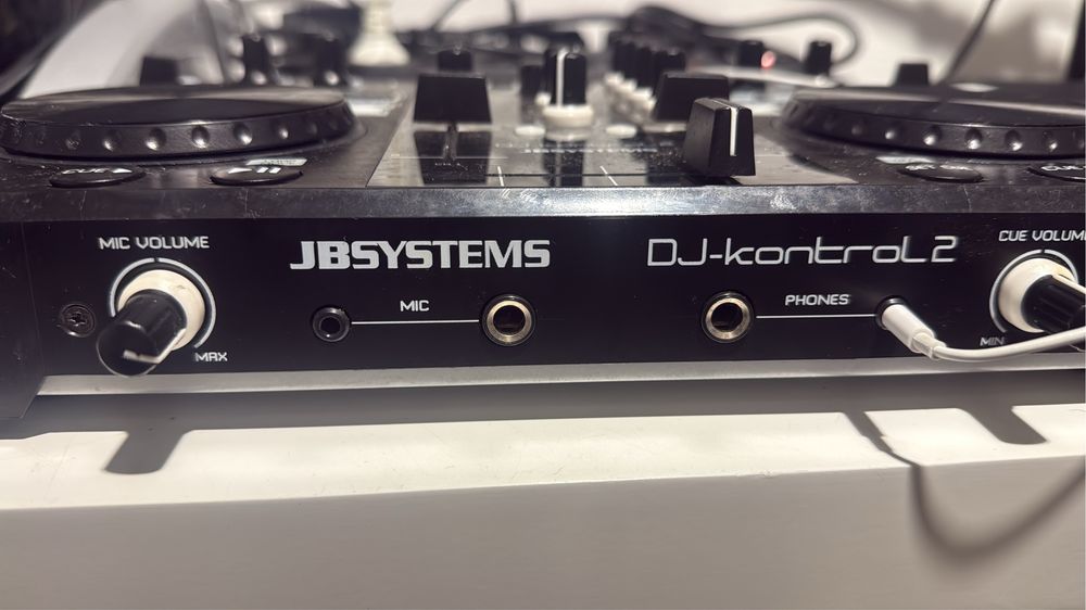 Systems DJ kontrol 2