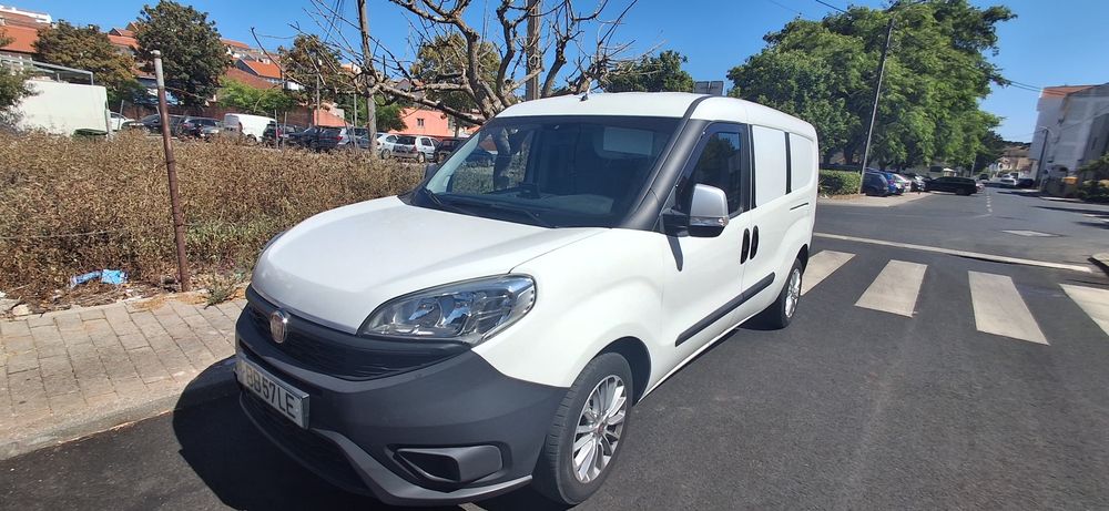 Fiat doblo maxi de 2015 com 92000km