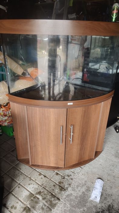 Akwarium narożneJuvel  Trigon 190 l