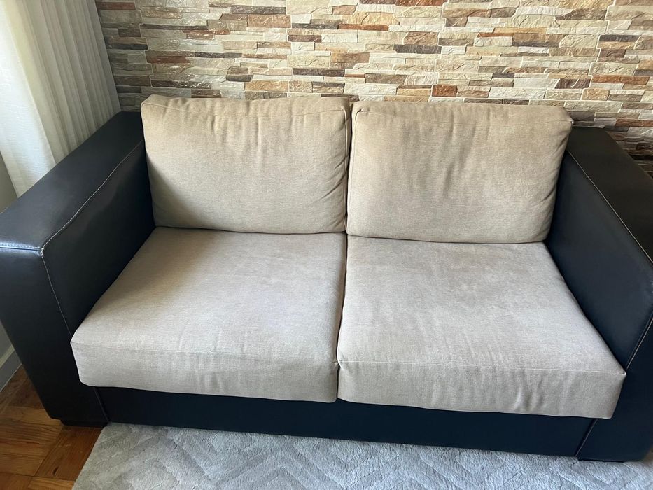 Sofás de 2 lugares...........................................