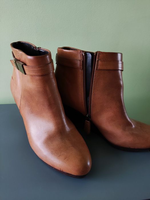 Buty damskie skórzane firmy Next rozmiar 40