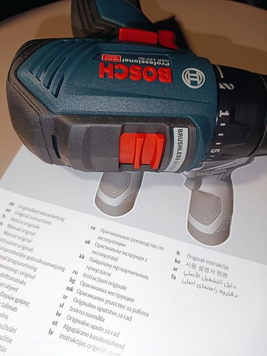 Bosch GSR 12v30 тушка, та GSB 12V-30 ударний.