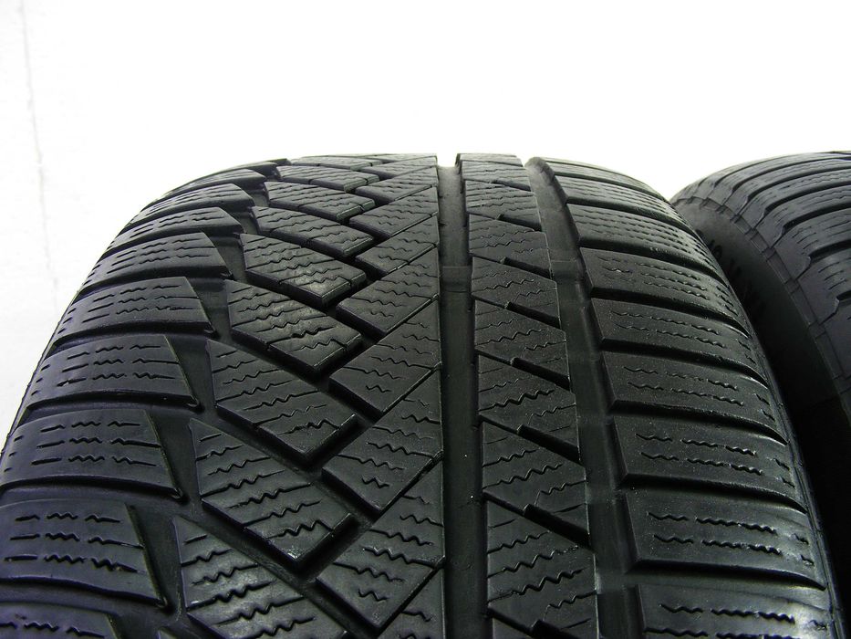 Зимова гума 255/45/18 -2 шт. Continental Winter Contact TS850P.