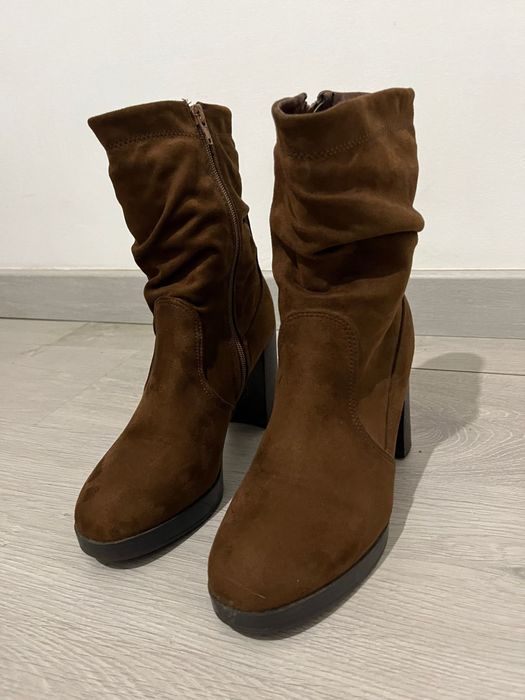 Botas Senhora Camurça Castanho