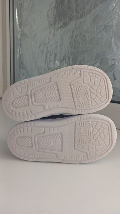 Дитячі кросівки Adidas розмір 22 кроссовки адидас
