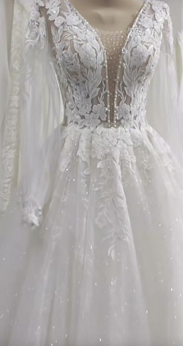 Весільна сукня