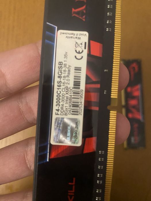 memoria ram ddr4-3200 8gb cada stick64585032320131121