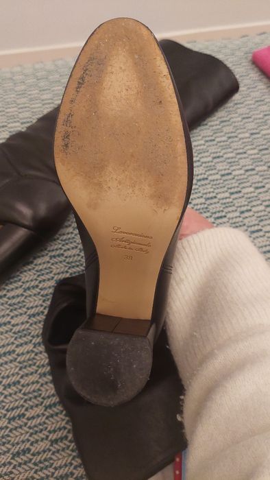 Botas altas pretas de óptima qualidade