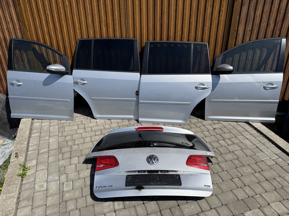 Touran Тоуран 2004-2016 рік (морда)кузова Автозапчастини-Автодеталі