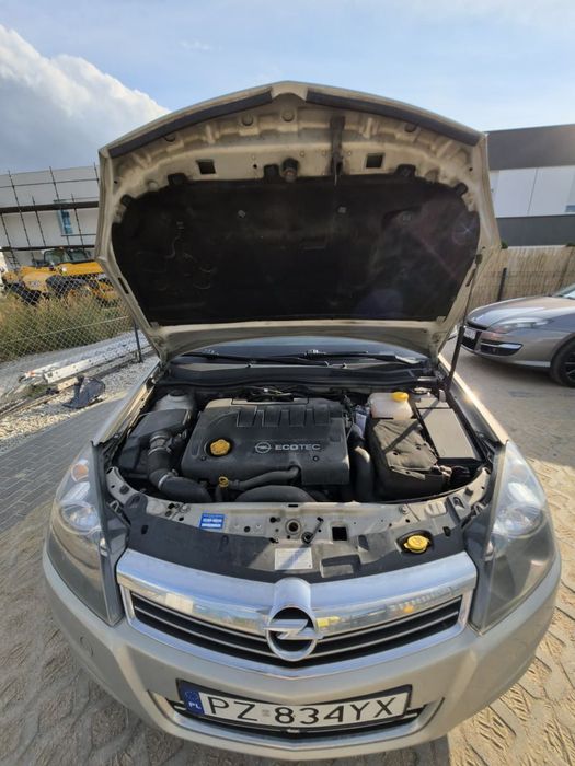 Opel Astra Opel Astra H Kombi, jubileuszowa wersja na 111-lecie marki, z niezawod