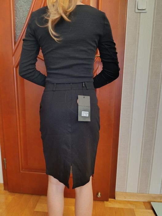 Sprzedam elegancką spódnicę DSKELM JEANS