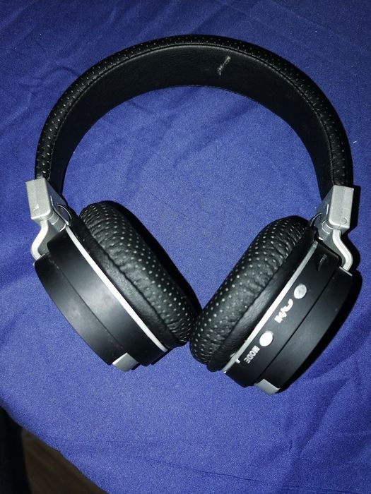 Fones Com + 1 ano de Garantia