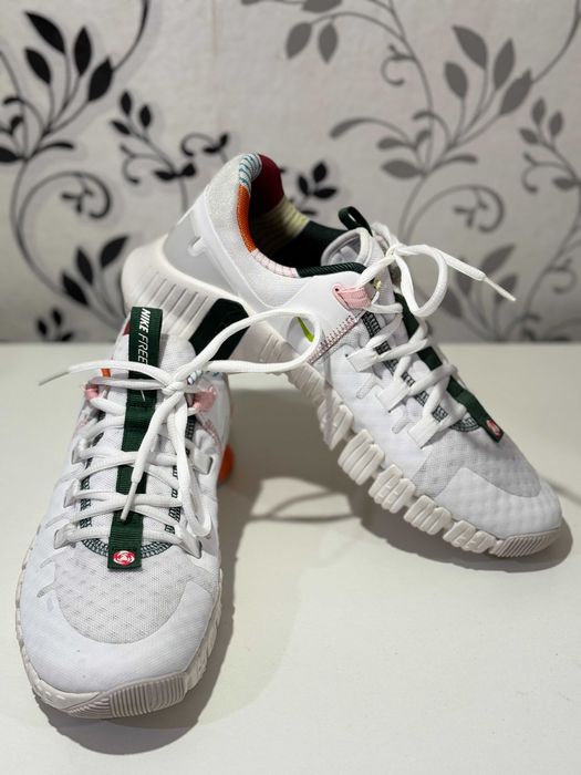 Кросівки тренувальні жіночі Nike FREE METCON 5 FN8920-161, 40.5р