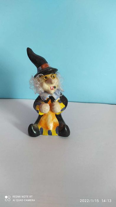 Статуэтки разной тематики