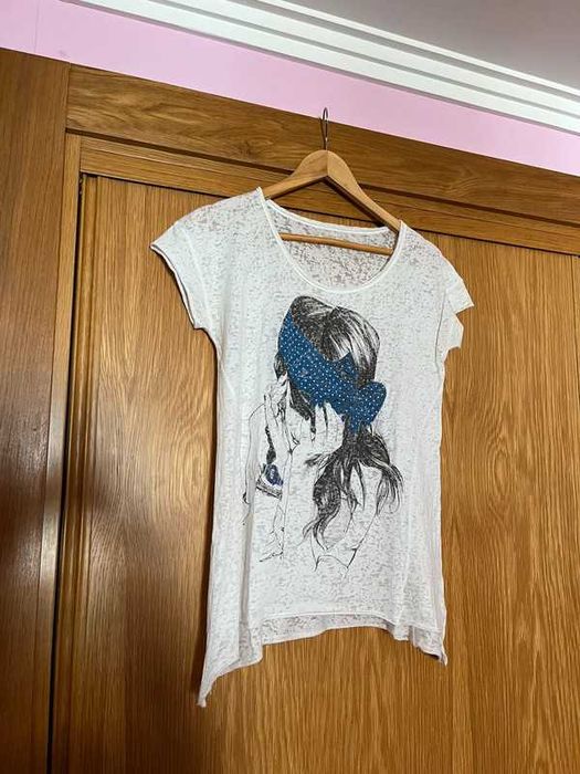 Várias Camisolas com Desenhos