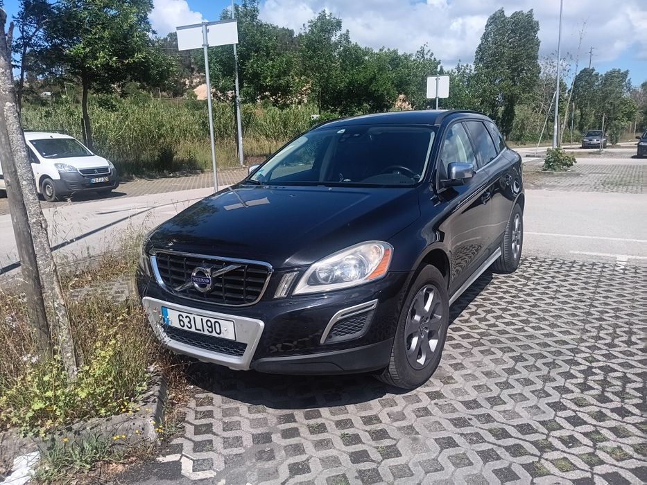 Volvo xc60 estimado de garagem.