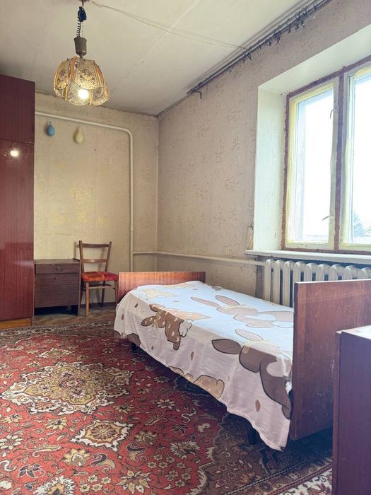 Кімната в центрі Чернігова — розумна ціна (МО)