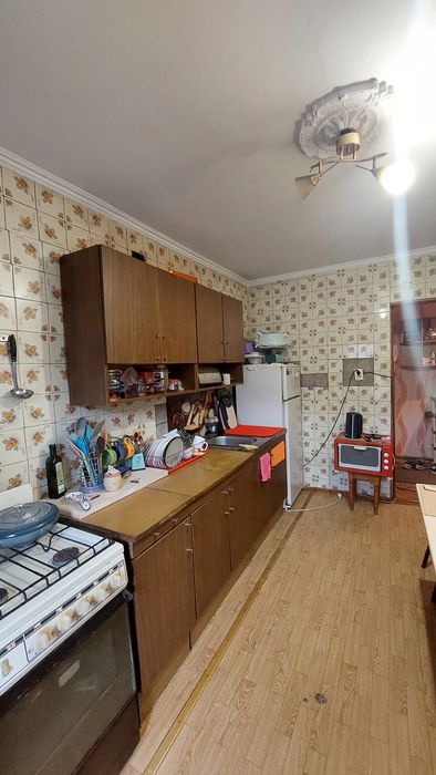 Продам 3-кімнатну квартиру. Пр-т Незалежності,283.