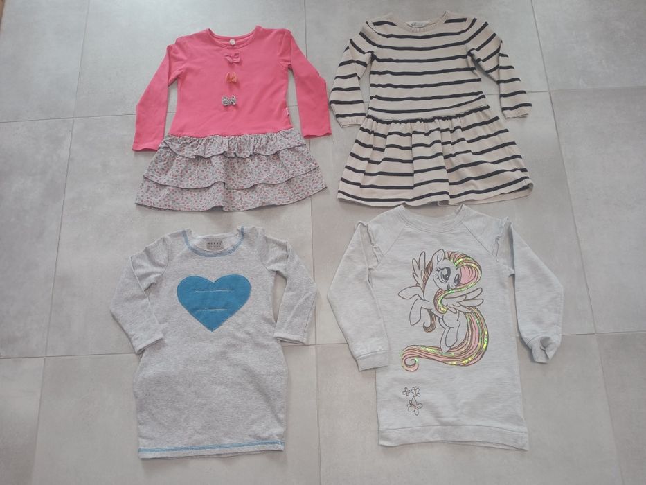 Sukienka rozmiar 104