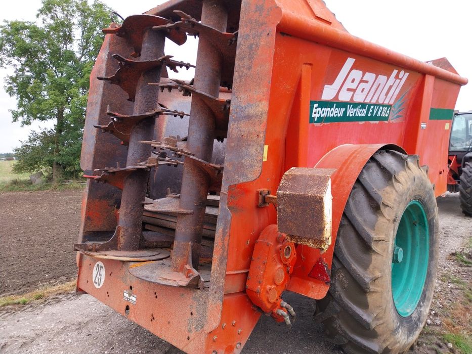 Rozrzutnik obornika jeantil 10.6 (Rolland/Leboulch/)