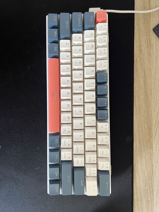 teclado mecanico 60% red switch