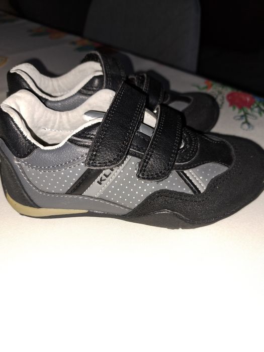 Buty chłopięce rozm.25