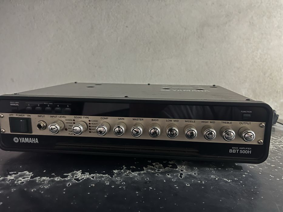 Amplificador baixo Yamaha BBT H500 Cabeça 500w
