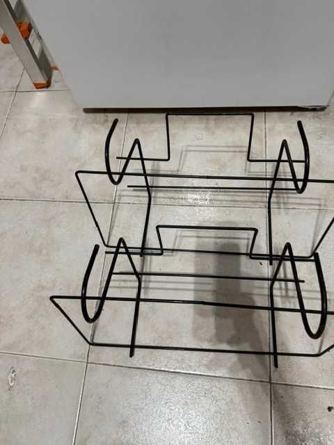 Suportes para floreira de janela