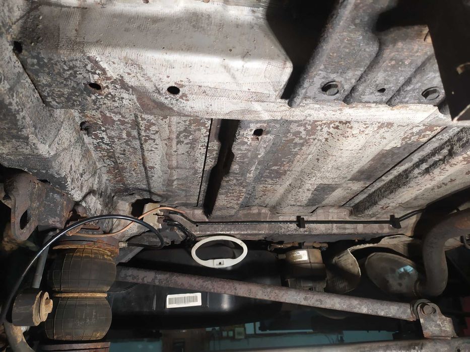 Антикорозійна обробка днища вашого авто .