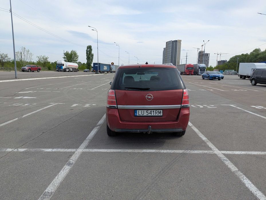 Opel Zafira 2006 1.9tdi 6мкпп