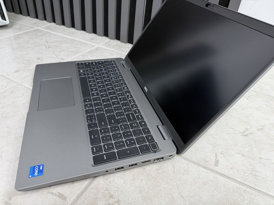 Dell Latitude 5540 i5 13 gen 16gb 256ssd win 11