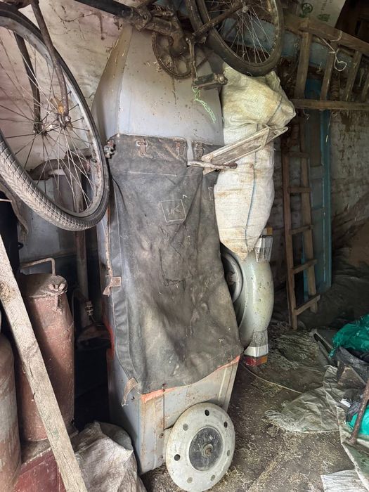 МТ, 11 .  1992 рік З документами