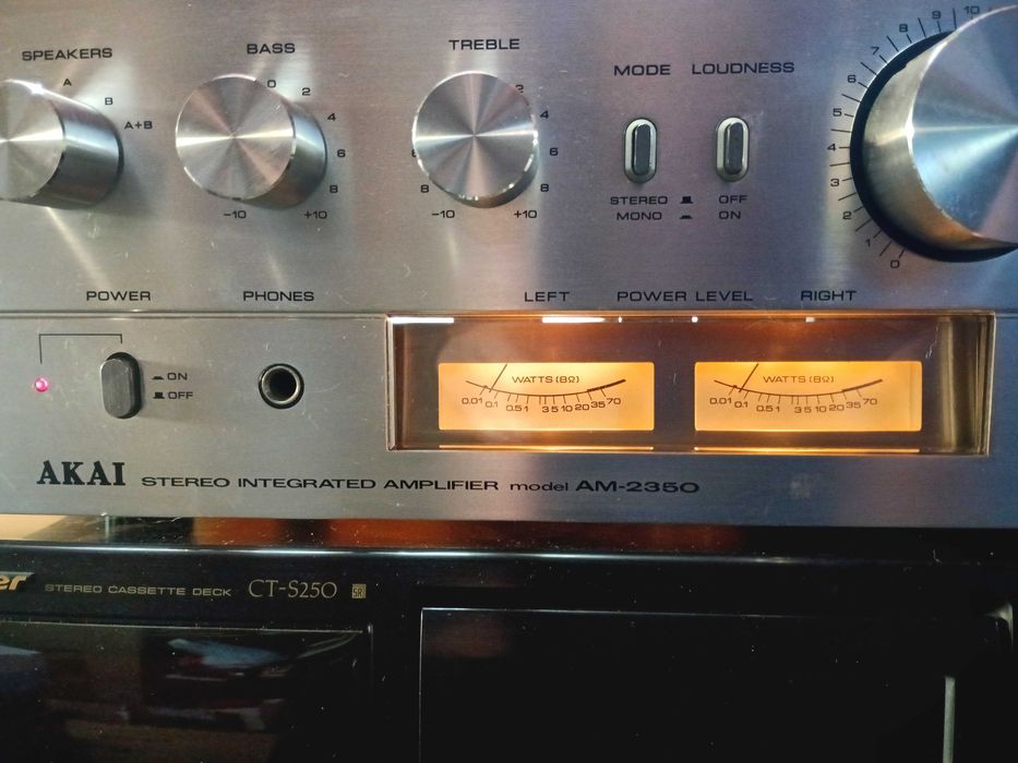 amplificador AKAI AM-2350