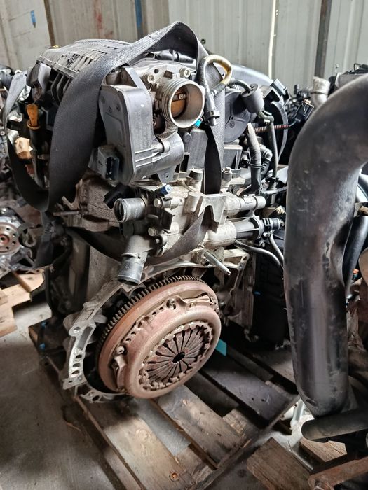 Motor Peugeot 1.2 VTi Puretech REF: HM01 HMZ