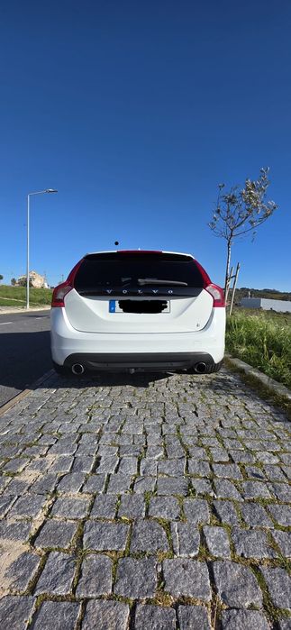 Volvo V60 full extras modelo único em Portugal