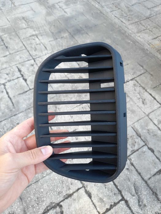 Grelha Frontal Seat Leon/Toledo Cupra 1M 2000 (Com e sem símbolo)