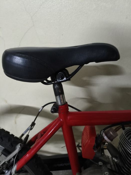 Bina com motor 80 cm3