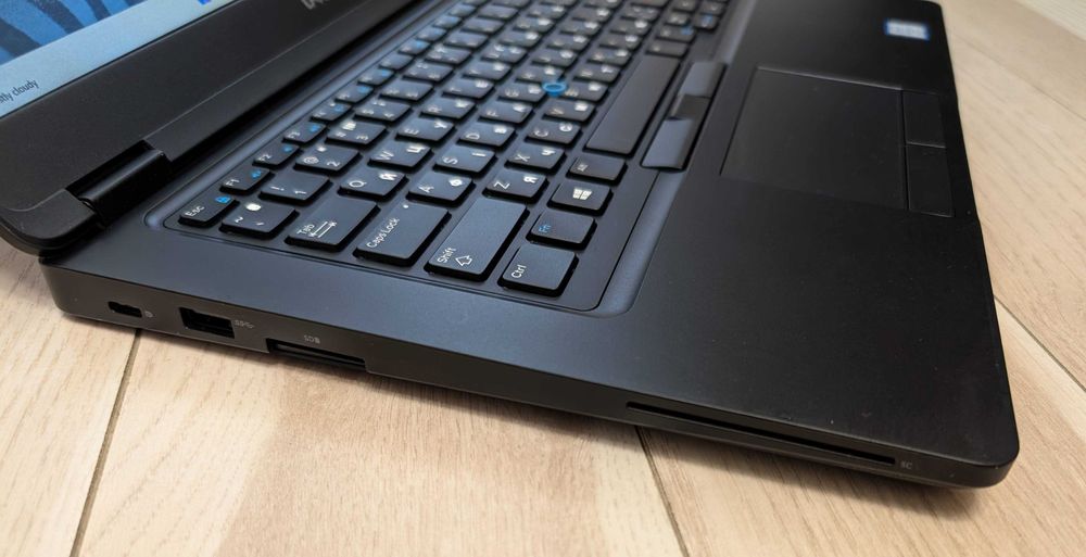 Ноутбук Dell Latitude 5490 i5 16GB 512GB SSD HD Windows 11 Pro