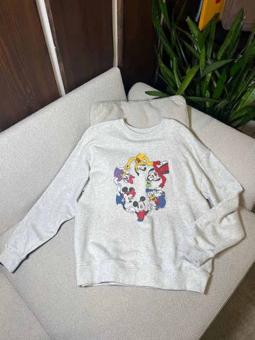 Стильний світшот з мікі маусами! Розмір М-L! Розпродаж до 70%