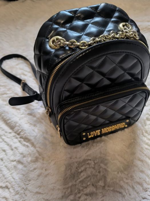 Mala Love Moschino