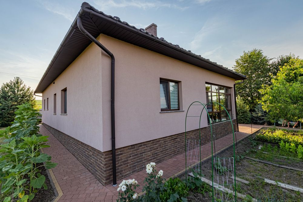 Продається  Будинок 125 м² з ремонтом | 20 соток | гараж | 5 км до ТЦ Майдан