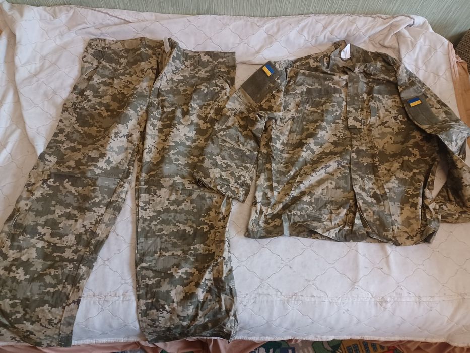 Продам костюм літній зсу.