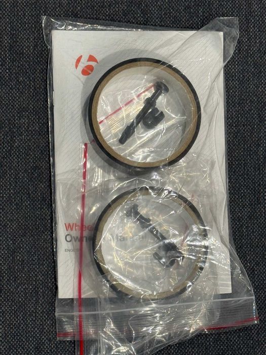 Bontrager Trek zestaw do obręczy bezdętkowych, taśma i wentyle