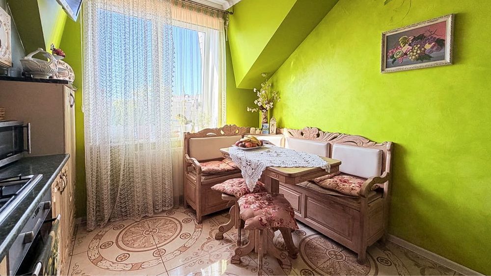 Продається дворівнева 3-кім квартира у центрі міста Дрогобича