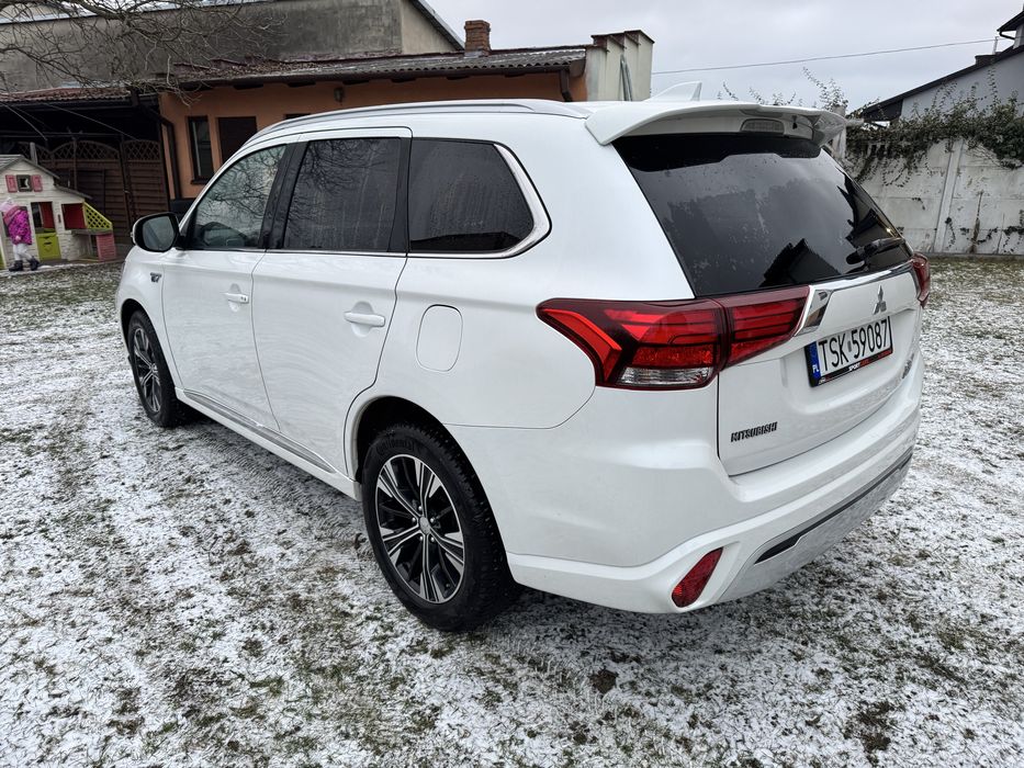 Mitsubishi Outlander PHEV 2019r. Stan bardzo dobry!