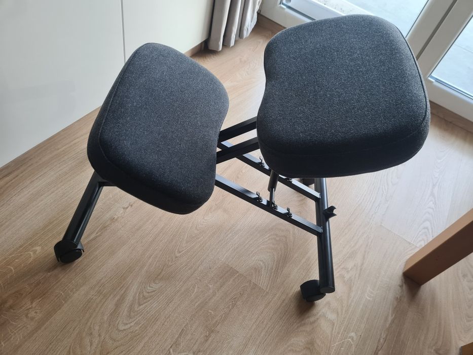 klękosiad ikea  EIFRED GUNNARED