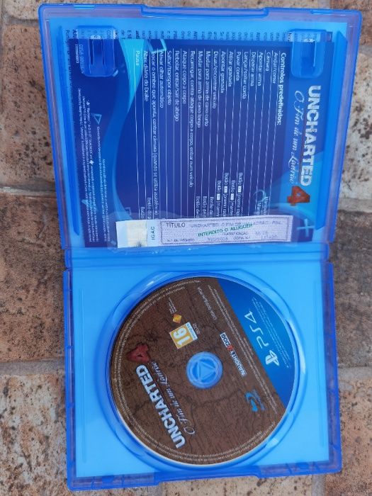 Vende-se Uncharted 4