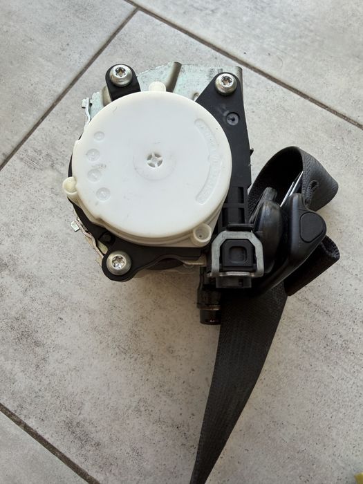 Ремень безпеки п/п Jeep Wrangler 2017-23