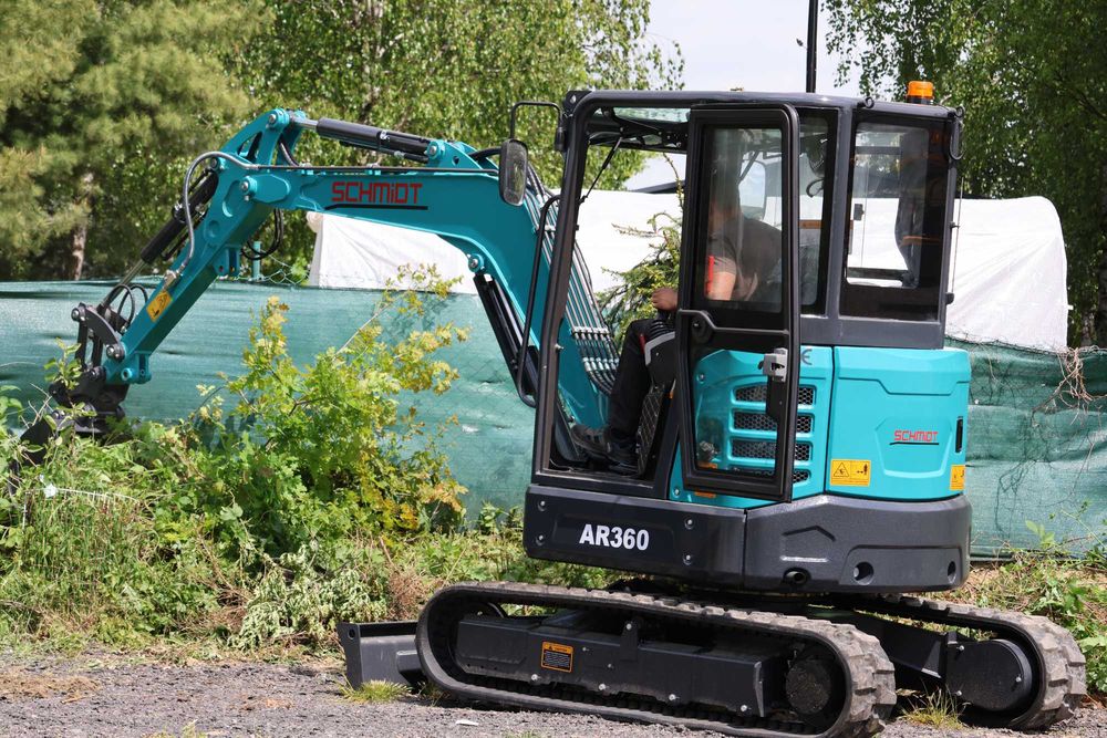 Minikoparka 3.8t SCHMIDT AR360 Kubota D1703 Klima Zero Tail 2026